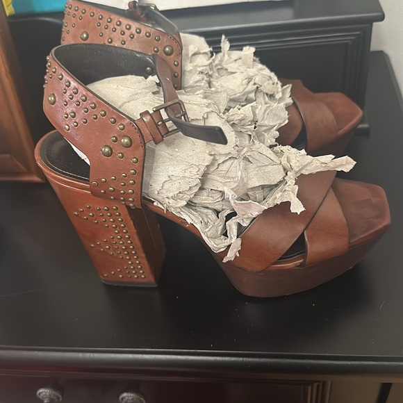 YSL - Picture 3 of 5